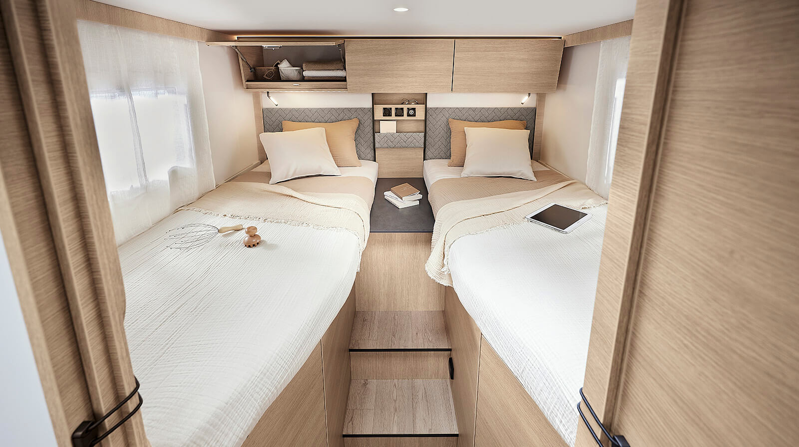 PHOTOS INTÉRIEURES RAPIDO Camping-car C66