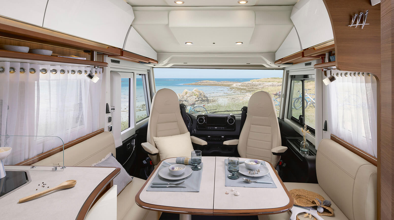 PHOTOS INTÉRIEURES RAPIDO Camping-car i66M TRUMA