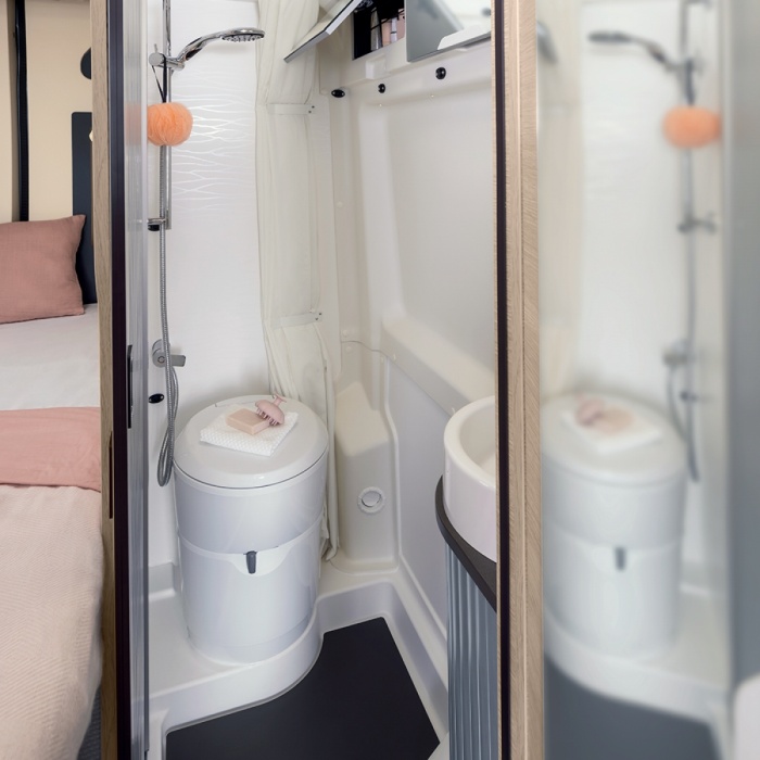 Camping-car RAPIDO V62