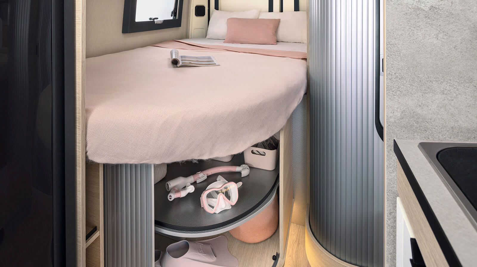 PHOTOS INTÉRIEURES RAPIDO Camping-car V62